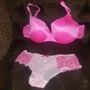 La Senza Pink Bra and Leopard Ruffle Panties Set
